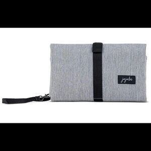 Ju-Ju-Be‎ Baby Gray and Black Portable Changing Pad Minimalist